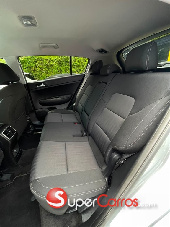 2020 Kia Sportage — foto 5 / 9