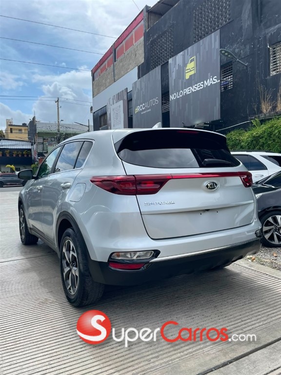 2020 Kia Sportage — foto 8 / 9