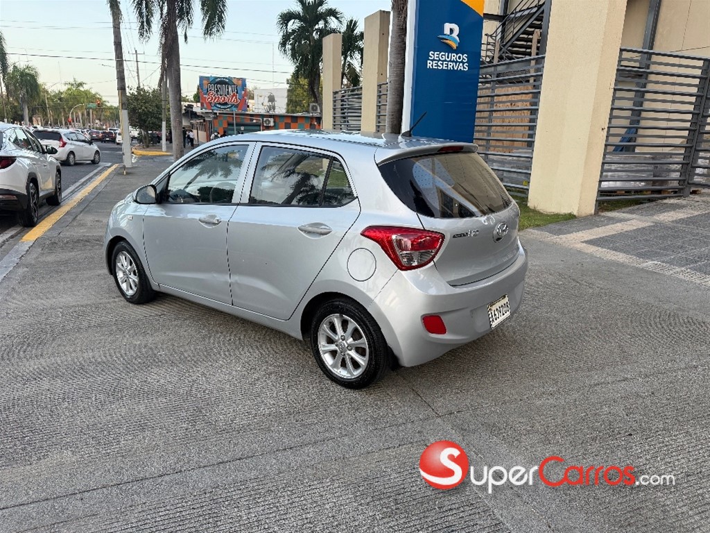 2015 Hyundai Grand I 10 — foto 10 / 10