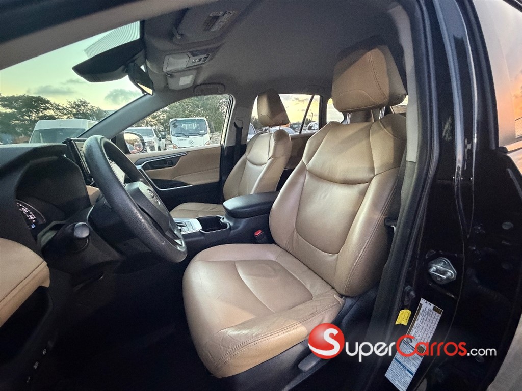 2022 Toyota RAV4 Hibrid — foto 7 / 9
