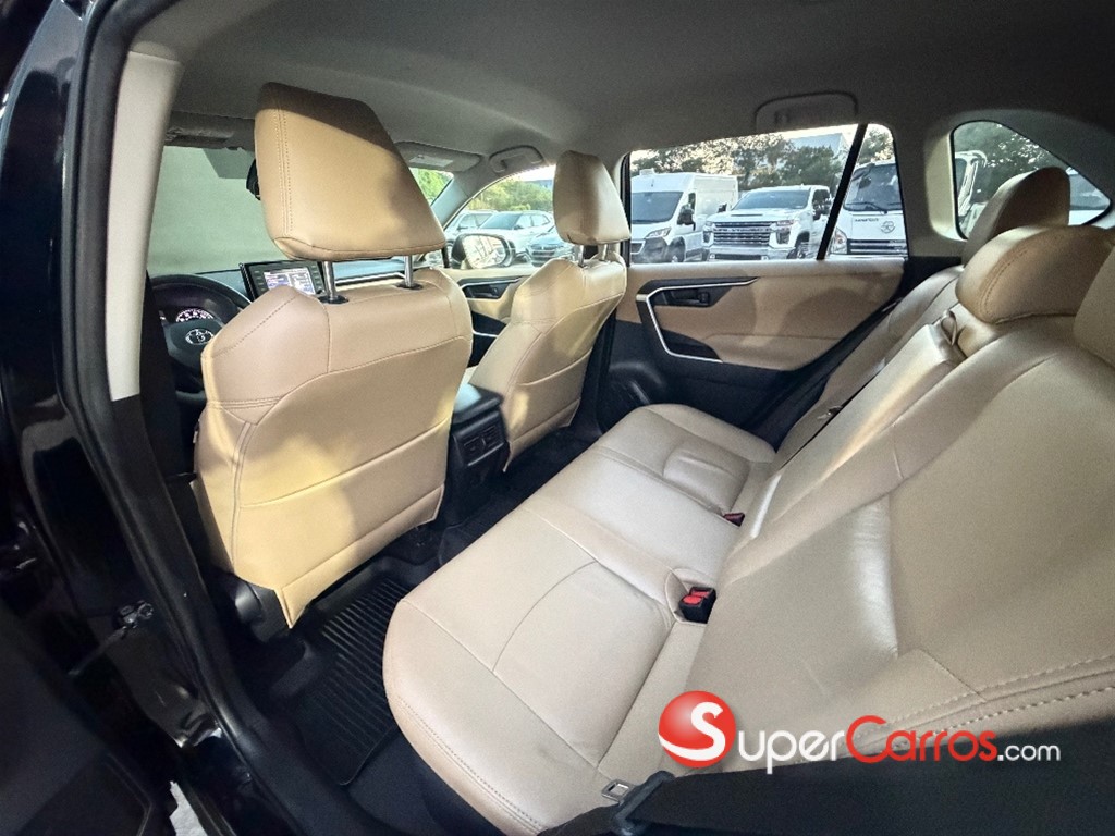 2022 Toyota RAV4 Hibrid — foto 8 / 9