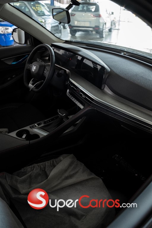 2027 Changan CS 35 — foto 12 / 12