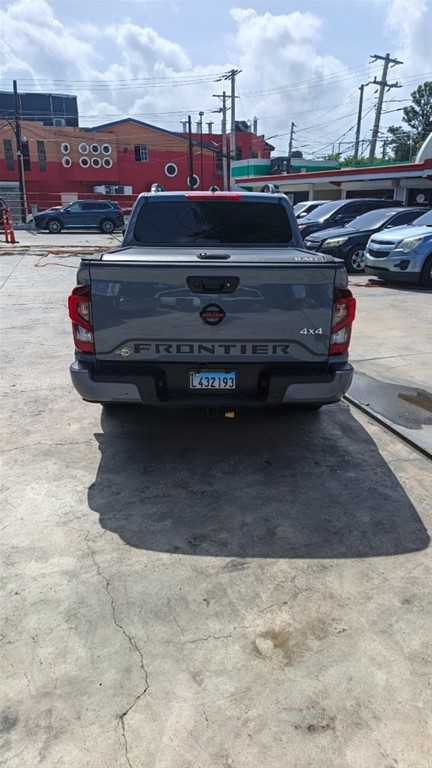 2022 Nissan Frontier Pro-4X — foto 8 / 10