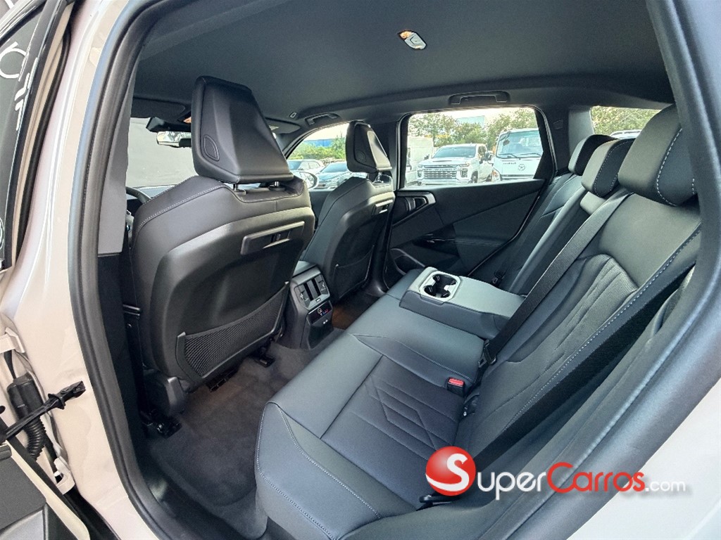 2027 BMW X 3 — foto 7 / 8