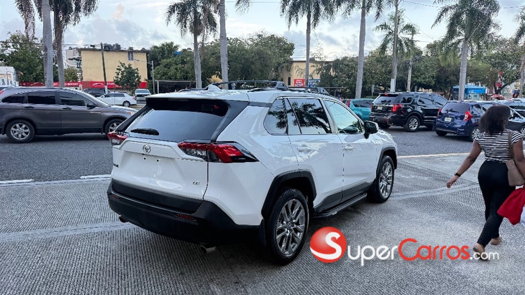 2021 Toyota RAV4 LE — foto 7 / 8
