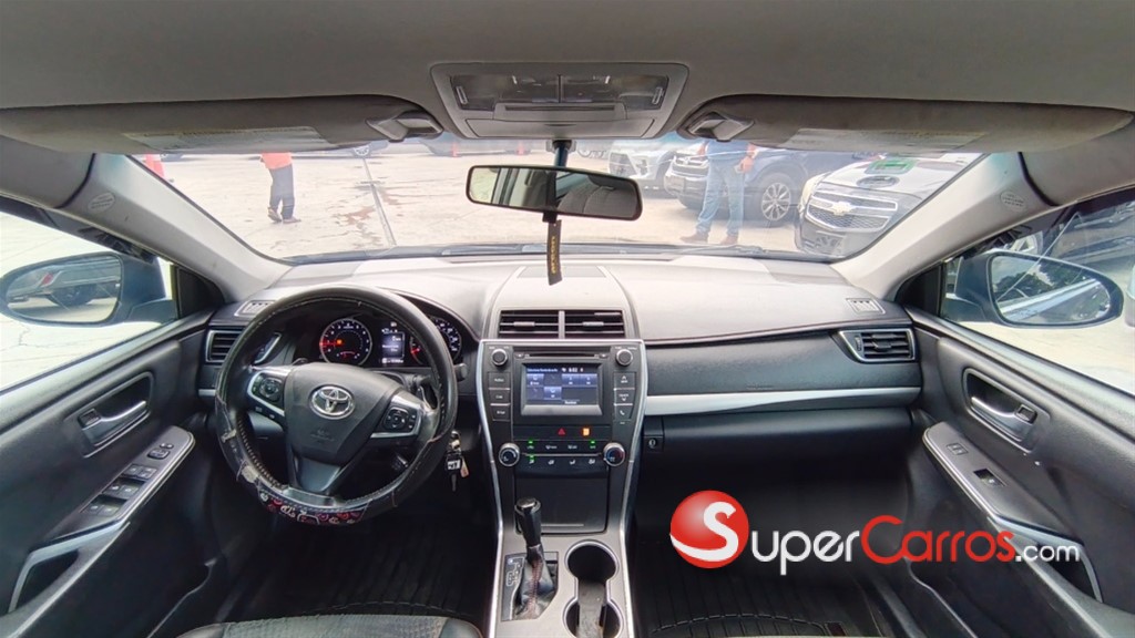 2015 Toyota Camry SE — foto 4 / 11