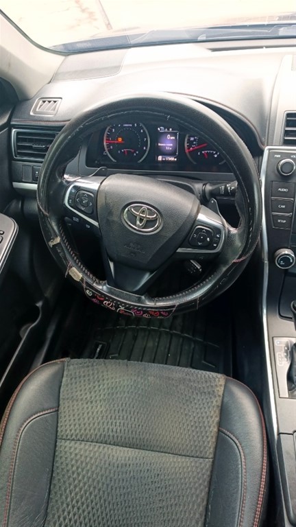 2015 Toyota Camry SE — foto 5 / 11