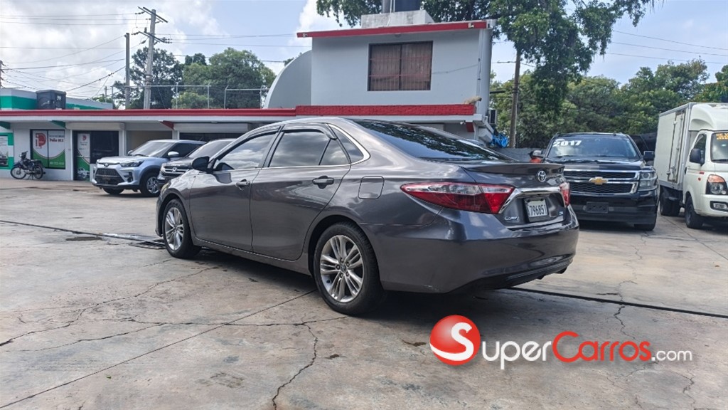 2015 Toyota Camry SE — foto 7 / 11
