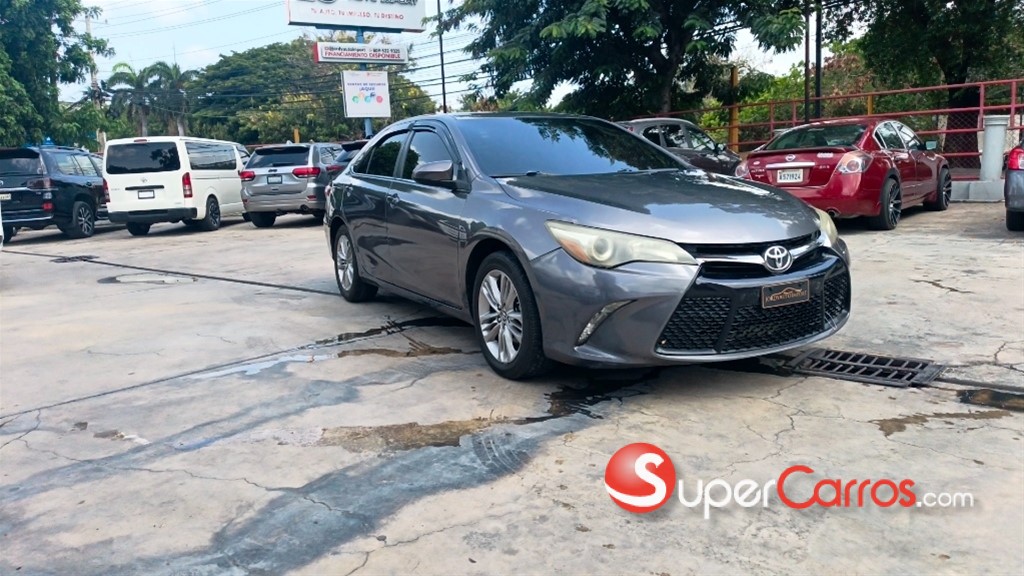 2015 Toyota Camry SE — foto 11 / 11