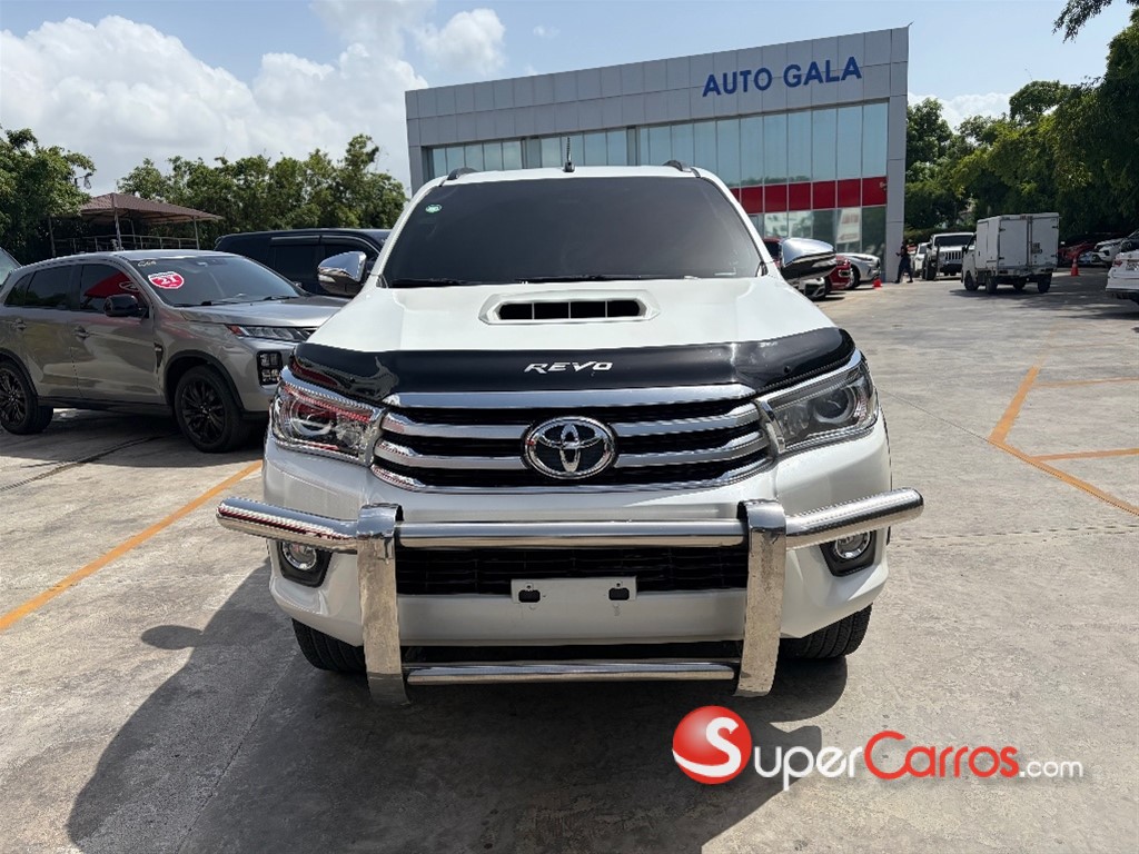 2018 Toyota Hilux SRV — foto 2 / 8