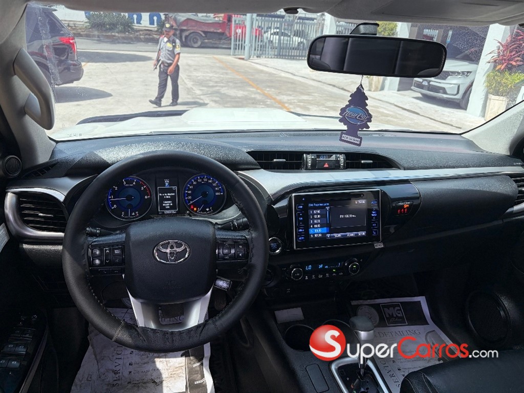 2018 Toyota Hilux SRV — foto 6 / 8
