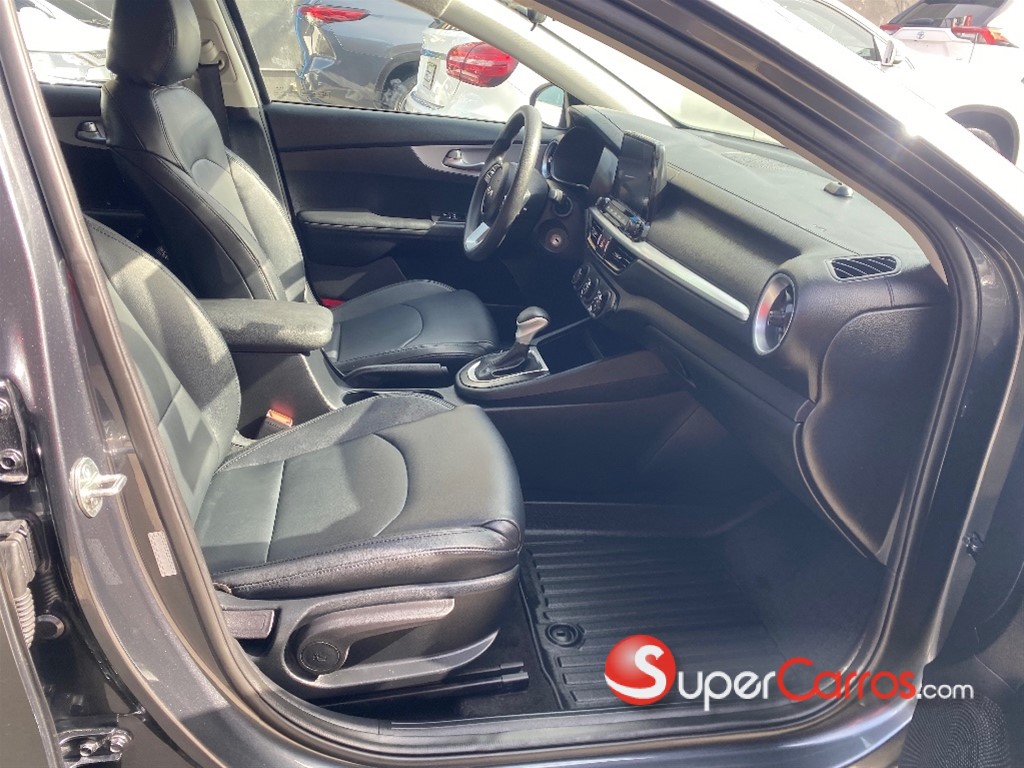 2024 Kia Forte LXS — foto 10 / 11
