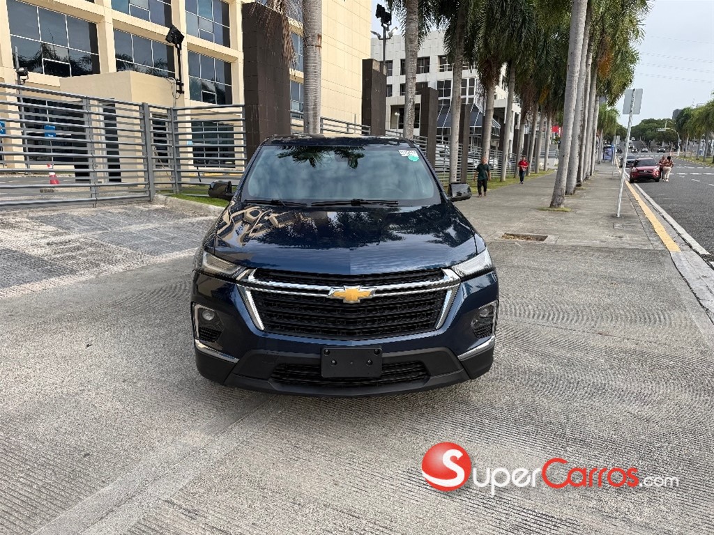 2022 Chevrolet Traverse LT — foto 2 / 9