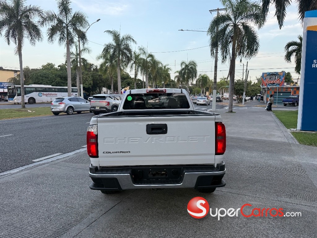 2022 Chevrolet Colorado LT — foto 8 / 9