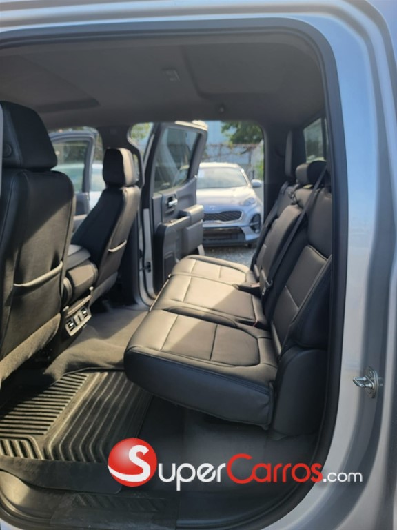 2019 Chevrolet Silverado LT — foto 3 / 10