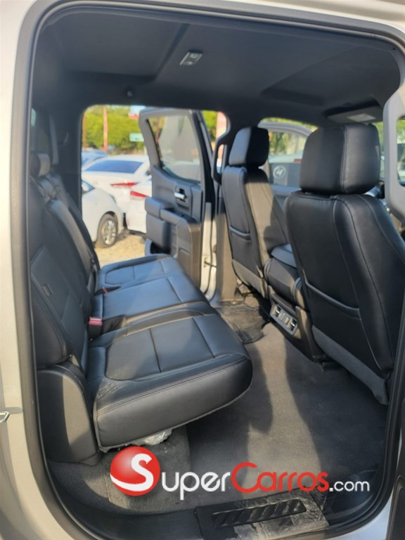 2019 Chevrolet Silverado LT — foto 8 / 10