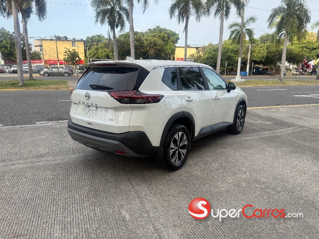 2023 Nissan Rogue SV FULL — foto 8 / 10