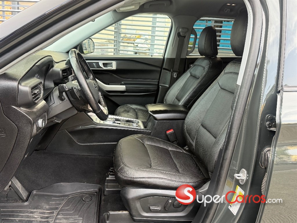 2021 Ford Explorer XLT 4WD — foto 4 / 10