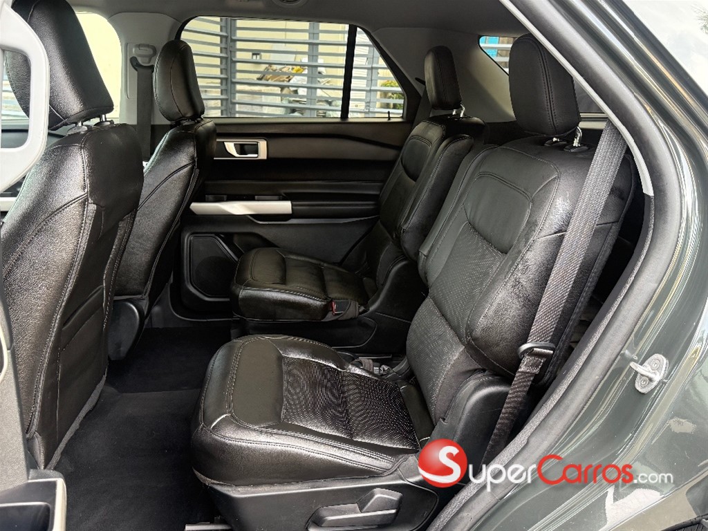 2021 Ford Explorer XLT 4WD — foto 5 / 10