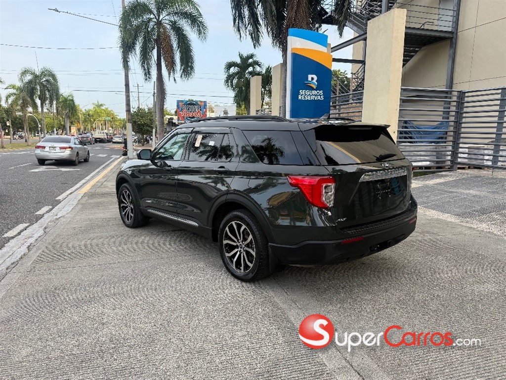 2021 Ford Explorer XLT 4WD — foto 10 / 10