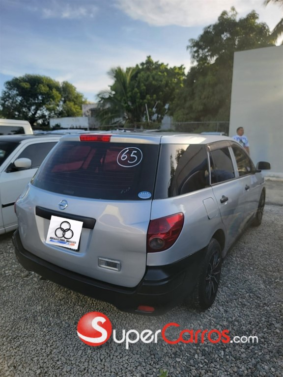2016 Nissan Ad Wagon — foto 2 / 10