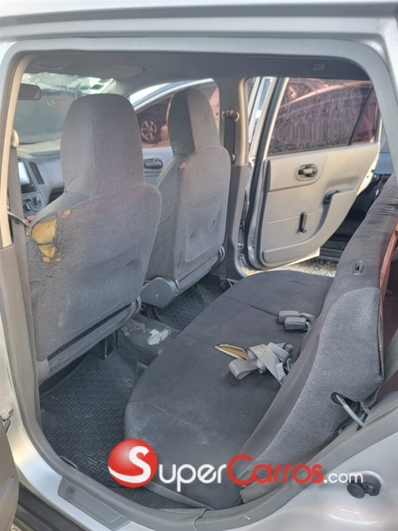 2016 Nissan Ad Wagon — foto 4 / 10
