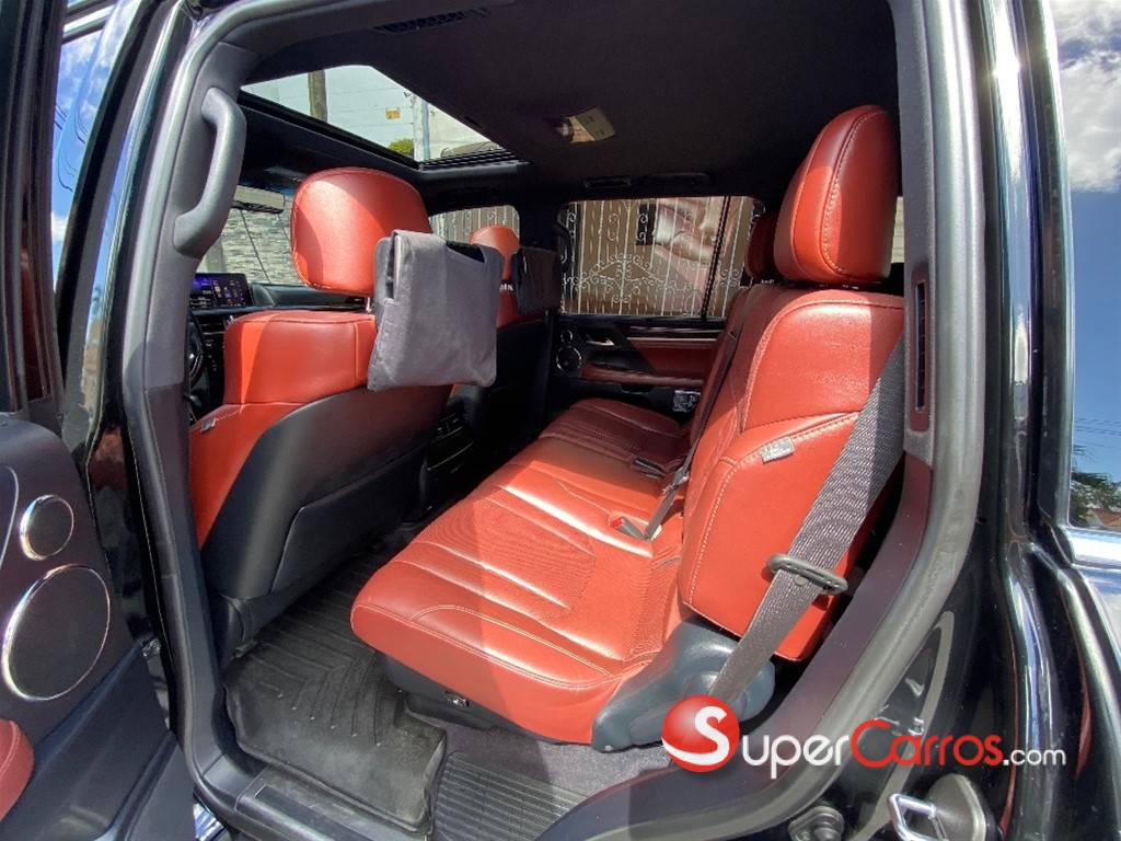 2016 Lexus LX 570 — foto 5 / 12