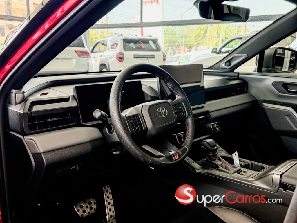 2027 Toyota RAV4 GR Sport — foto 2 / 8