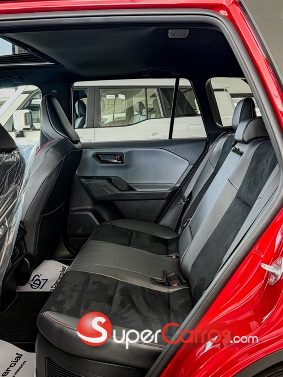 2027 Toyota RAV4 GR Sport — foto 4 / 8
