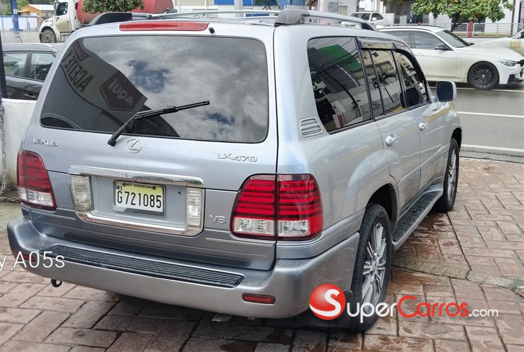 2005 Lexus LX 470 — foto 4 / 8