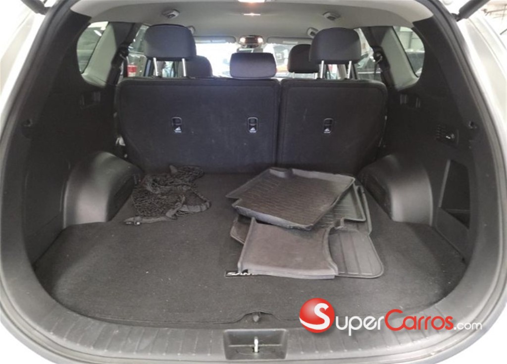 2023 Hyundai Santa Fe SEL — foto 8 / 12