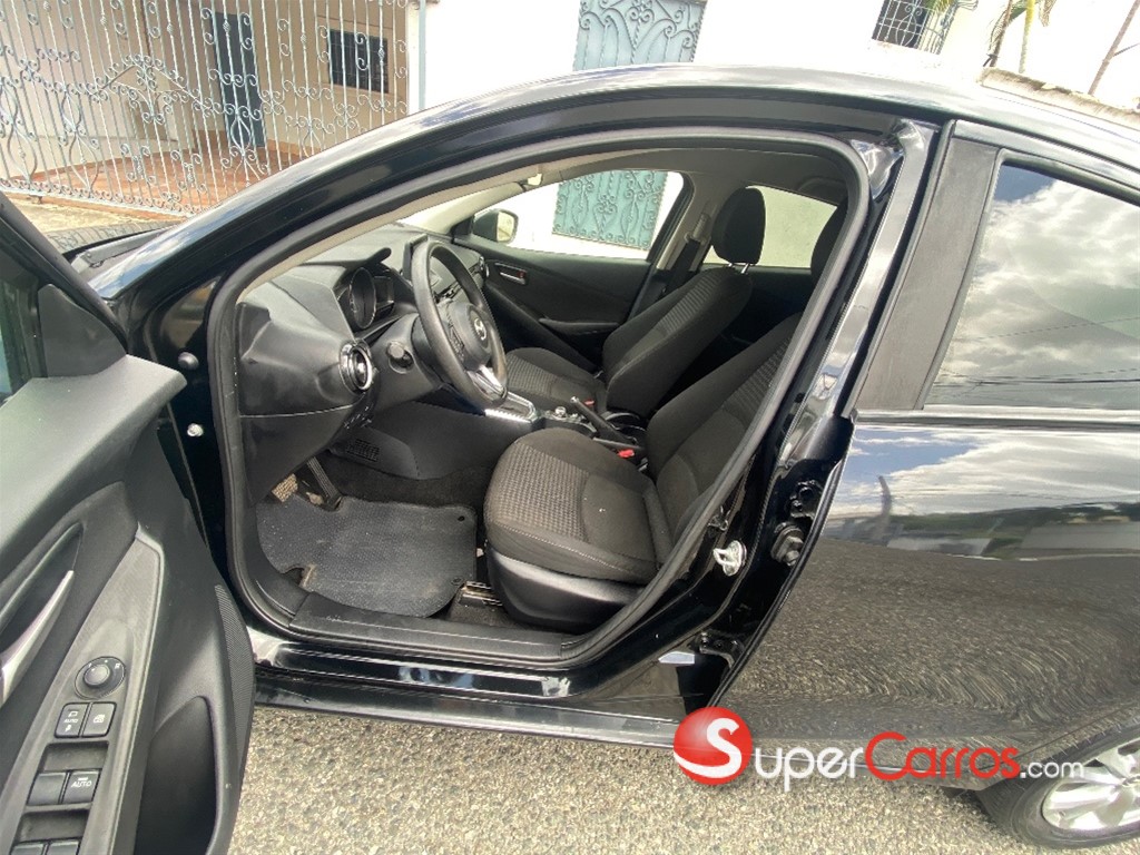 2018 Mazda Demio — foto 9 / 12