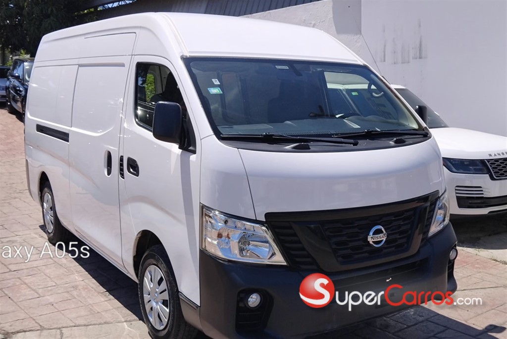 2017 Nissan Urvan — foto 4 / 5
