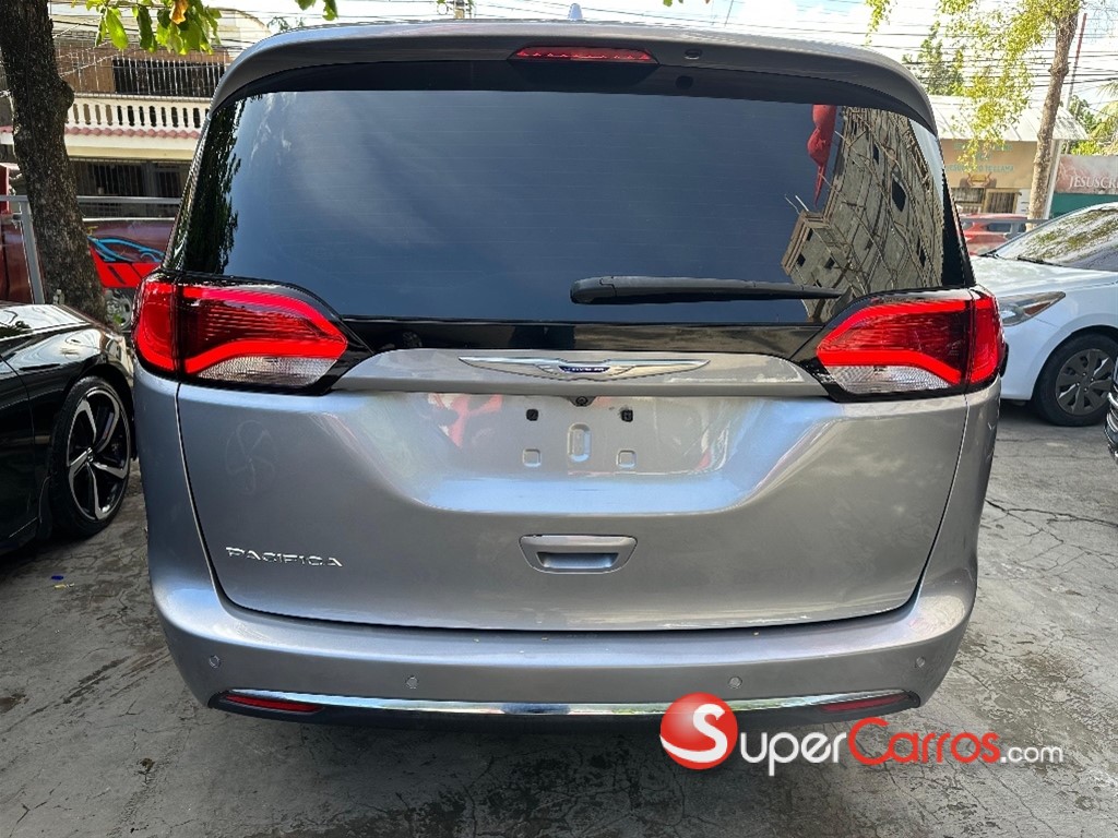 2020 Chrysler Pacifica Limited — foto 5 / 10