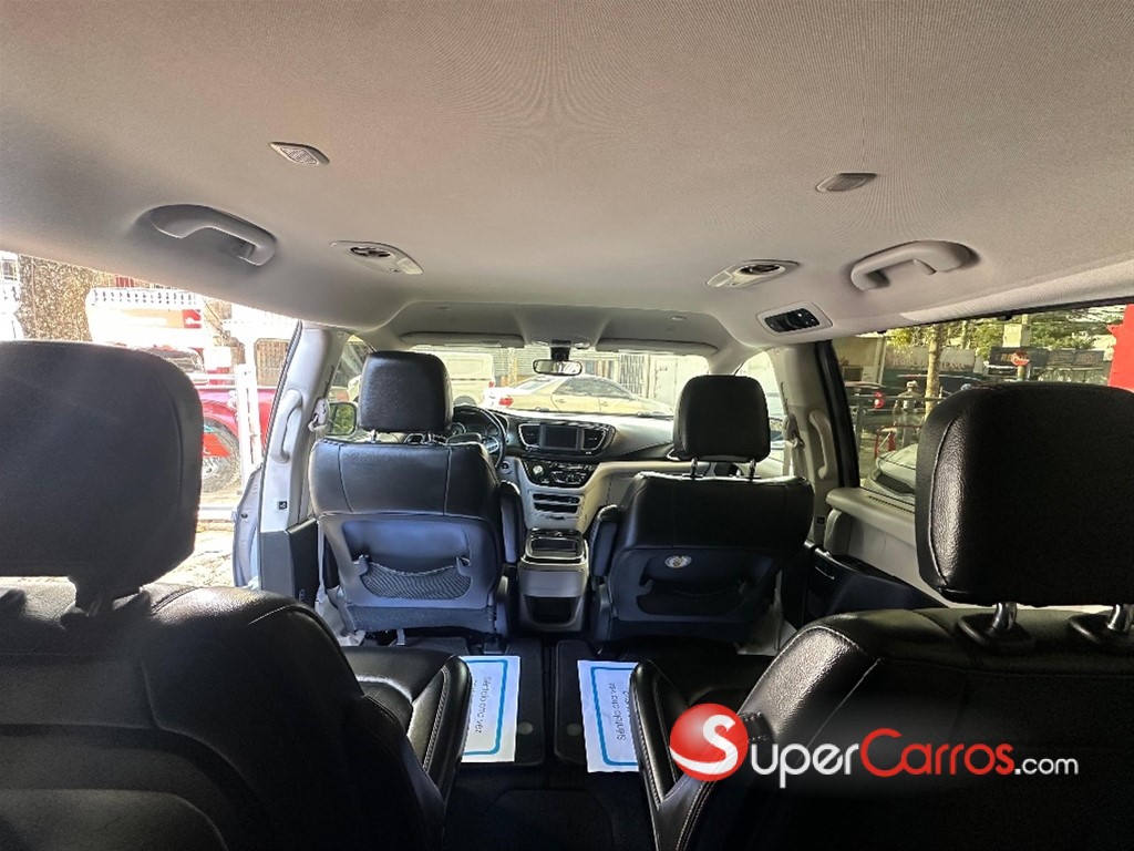 2020 Chrysler Pacifica Limited — foto 10 / 10