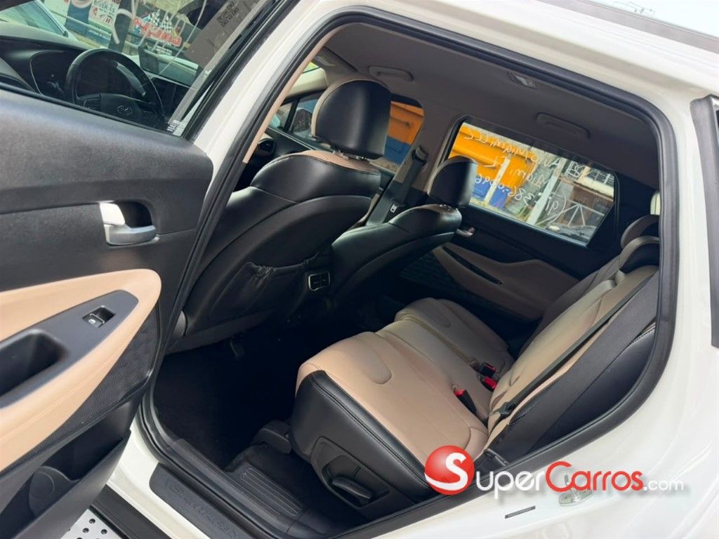 2023 Hyundai Santa Fe SEL — foto 8 / 12