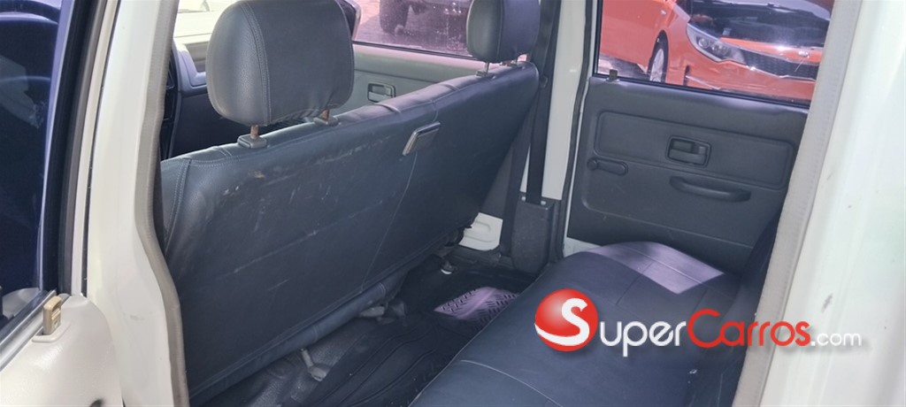 2000 Isuzu DMAX — foto 4 / 7