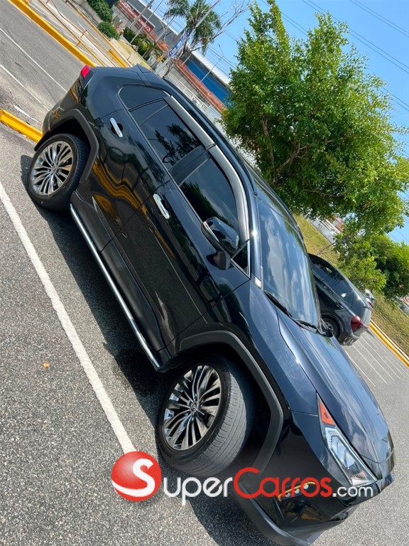 2019 Toyota RAV4 XLE Premium — foto 2 / 11