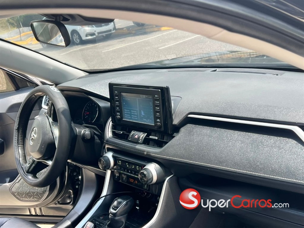 2019 Toyota RAV4 XLE Premium — foto 5 / 11