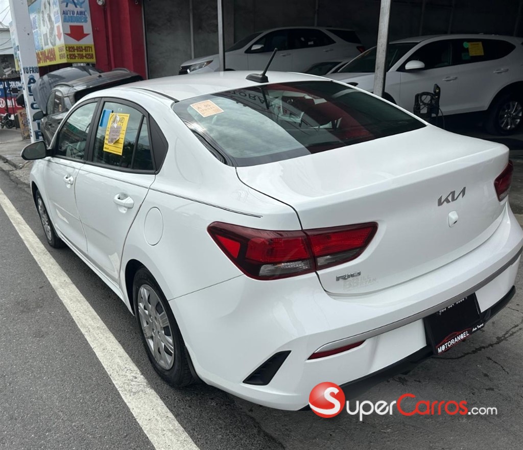 2022 Kia Rio S — foto 4 / 12