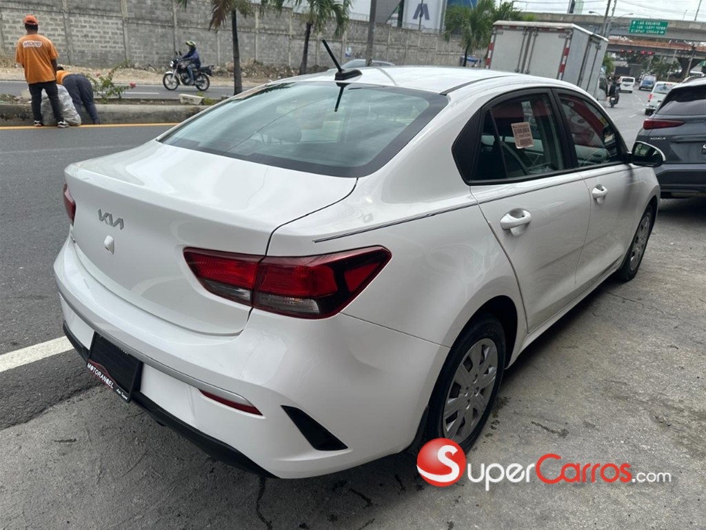 2022 Kia Rio S — foto 6 / 12