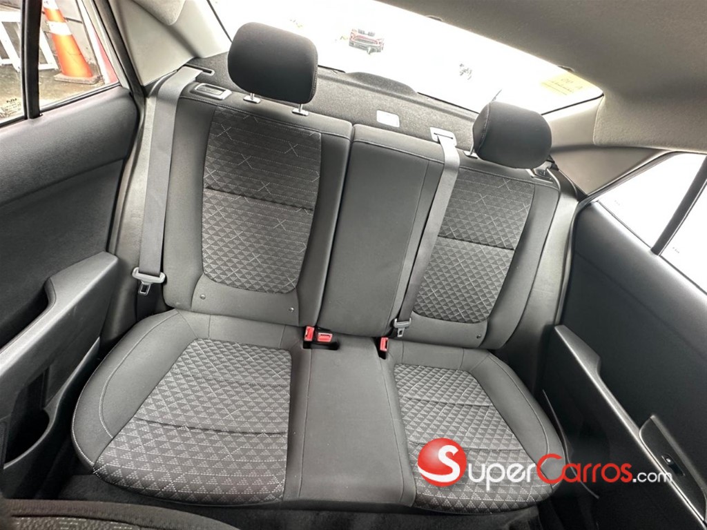 2022 Kia Rio S — foto 10 / 12