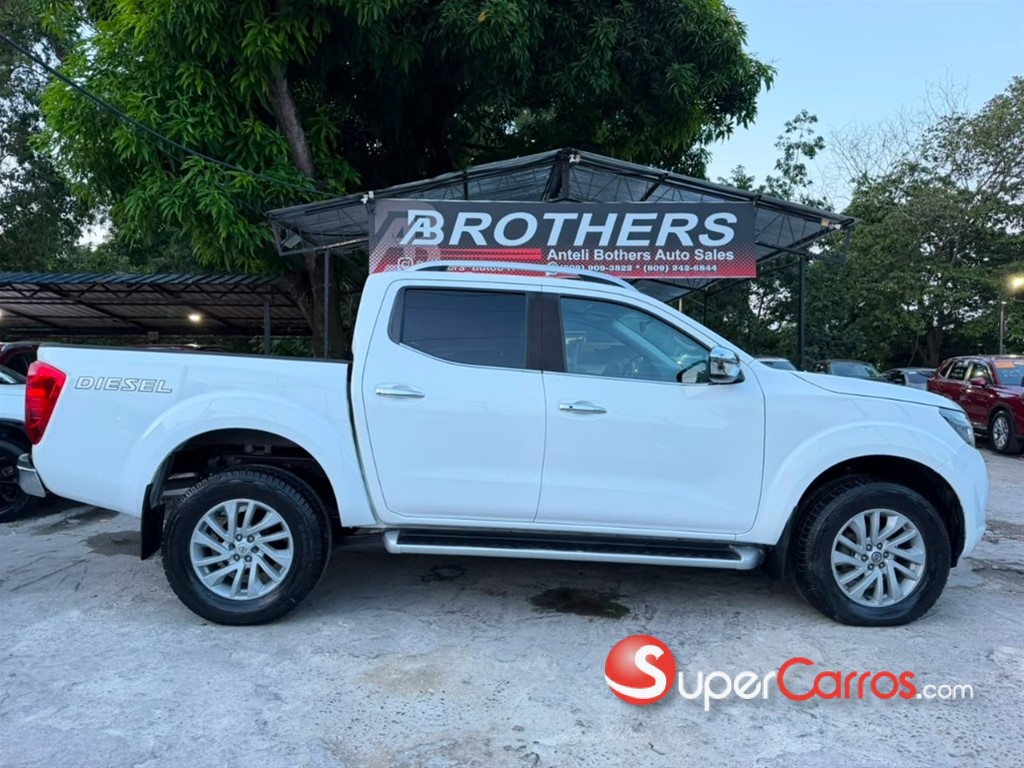 2020 Nissan Frontier NP300 — foto 3 / 12