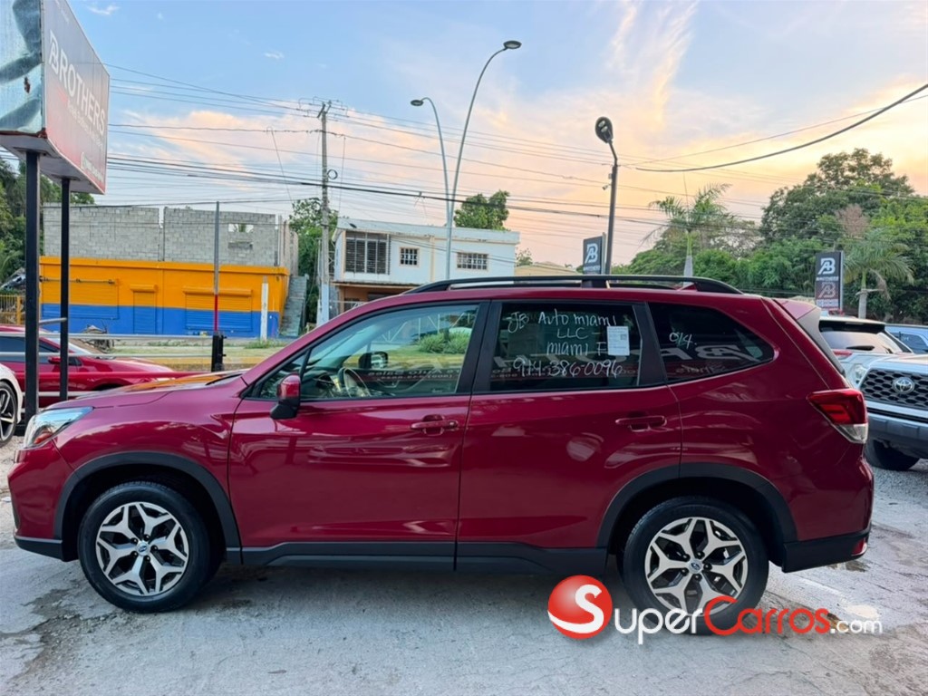 2020 Subaru Forester Premium — foto 7 / 12