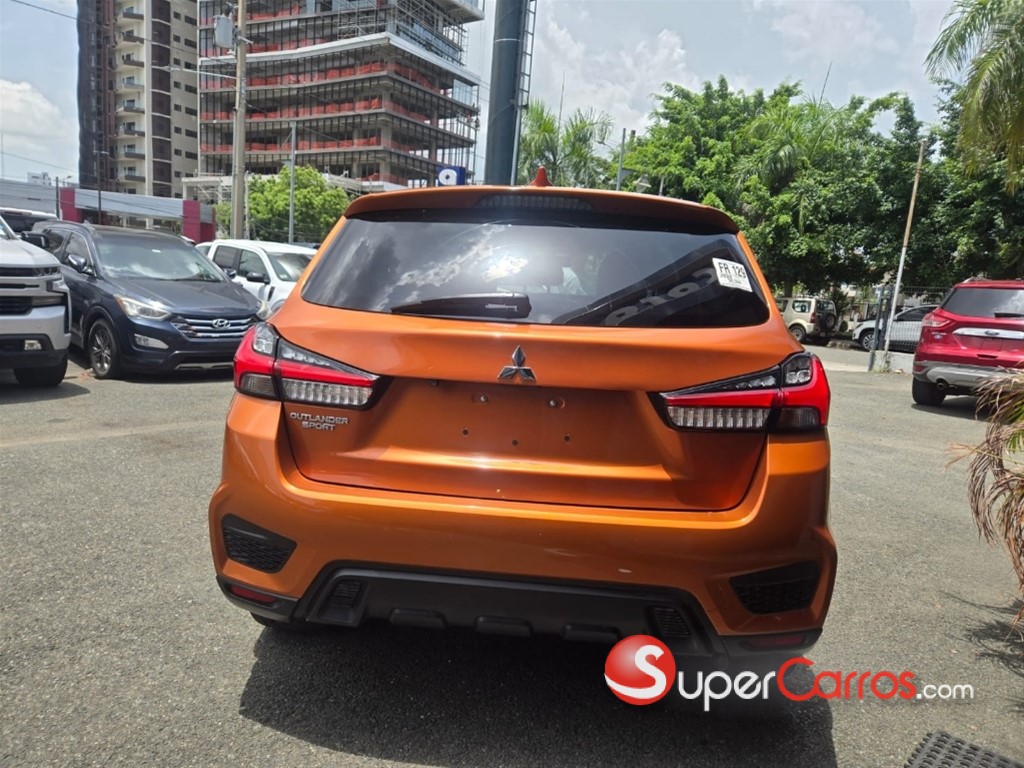 2020 Mitsubishi Motors Outlander Sport — foto 5 / 11