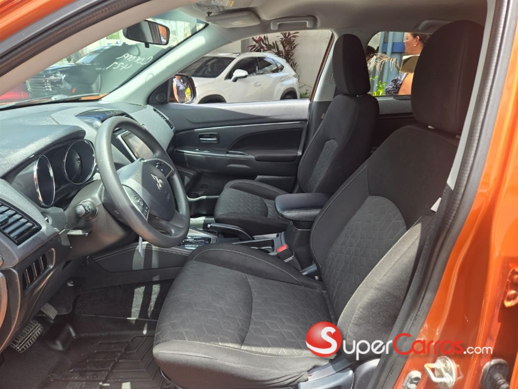 2020 Mitsubishi Motors Outlander Sport — foto 6 / 11