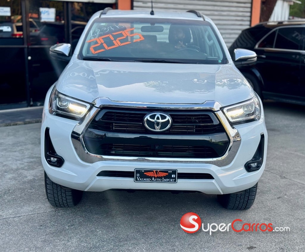 2025 Toyota Hilux SRV — foto 4 / 12