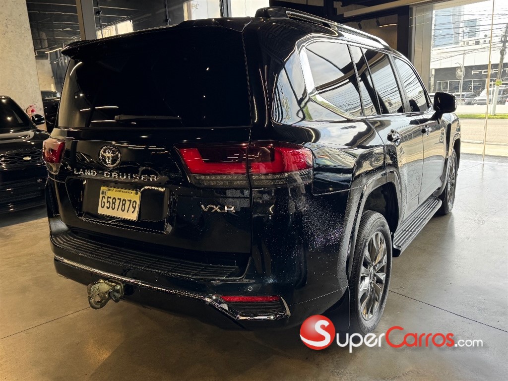 2022 Toyota Land Cruiser 300 VX-R — foto 5 / 12