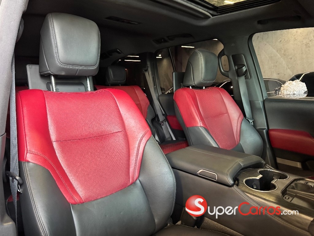 2022 Toyota Land Cruiser 300 VX-R — foto 8 / 12