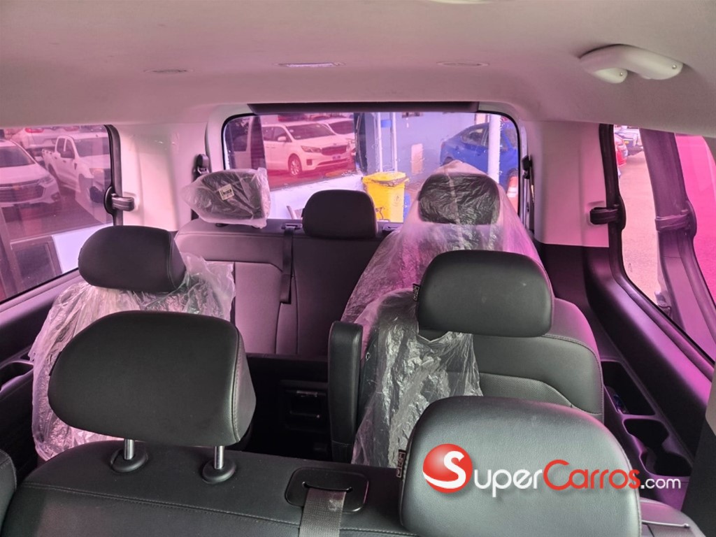 2024 Hyundai Staria — foto 3 / 12